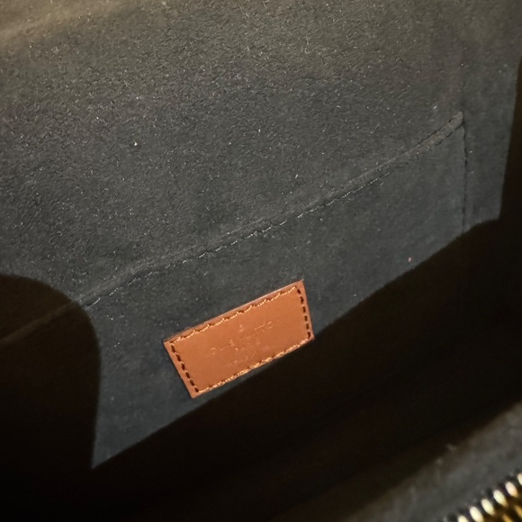 Louis Vuitton Reverse Monogram Dauphine MM shoulder bag - Picture 8 of 12